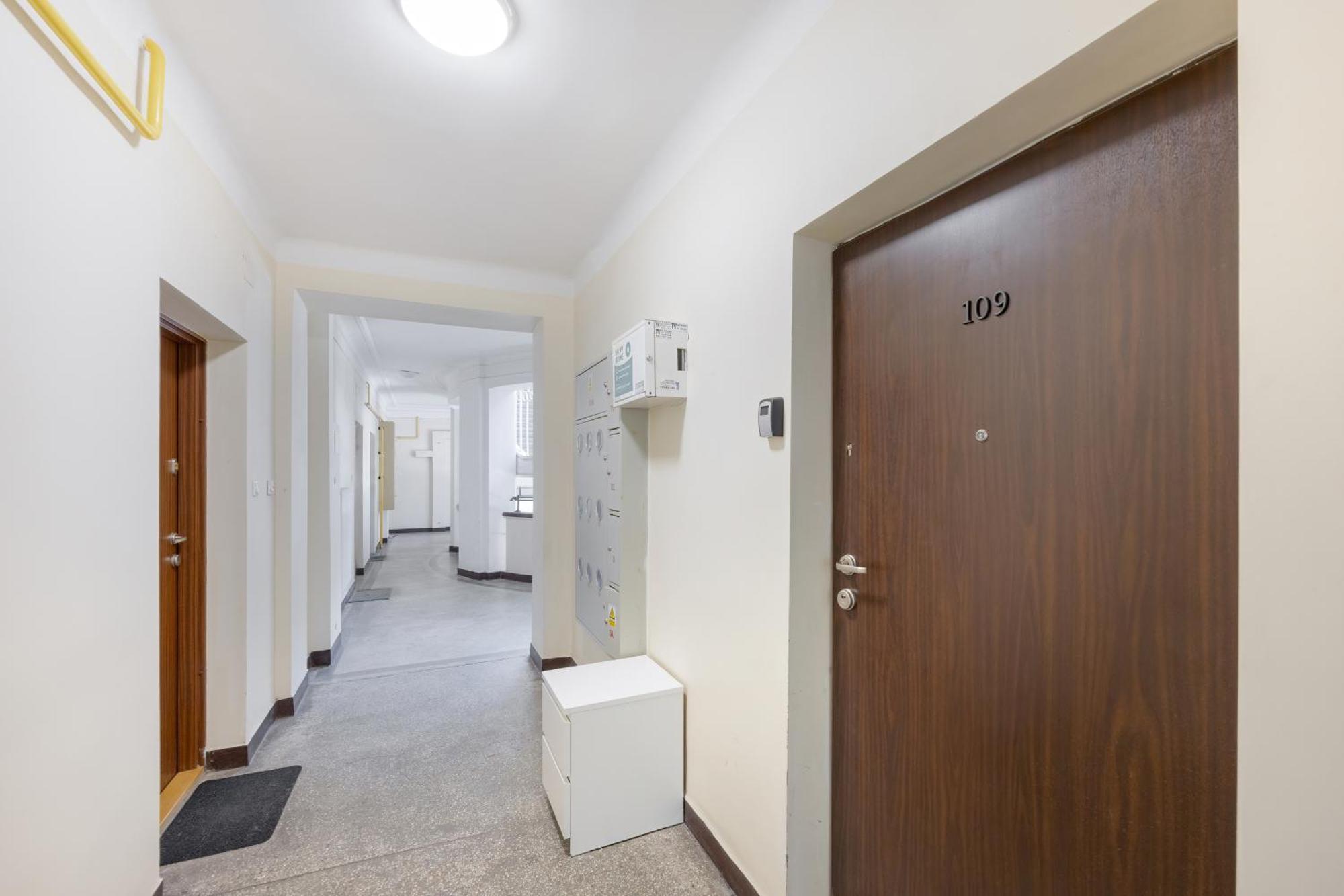 J&W Apartments Studio Solidarnosci Varsovia Exterior foto